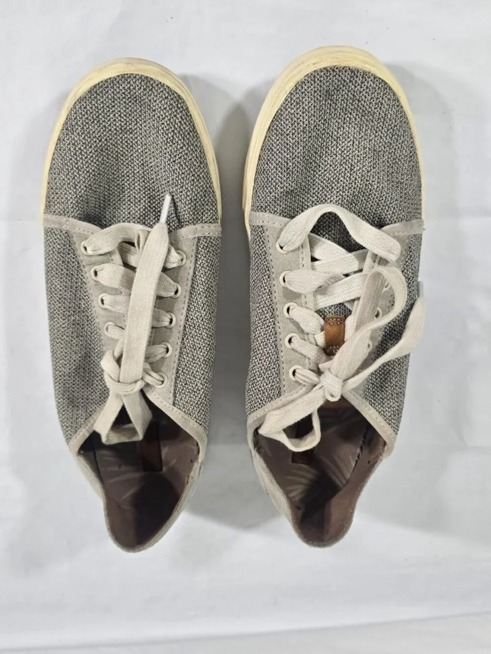 Olukai Pehuea Li Tapa Knit Sneakers Women Size 9 Gray Lace Up Travel Resortwear